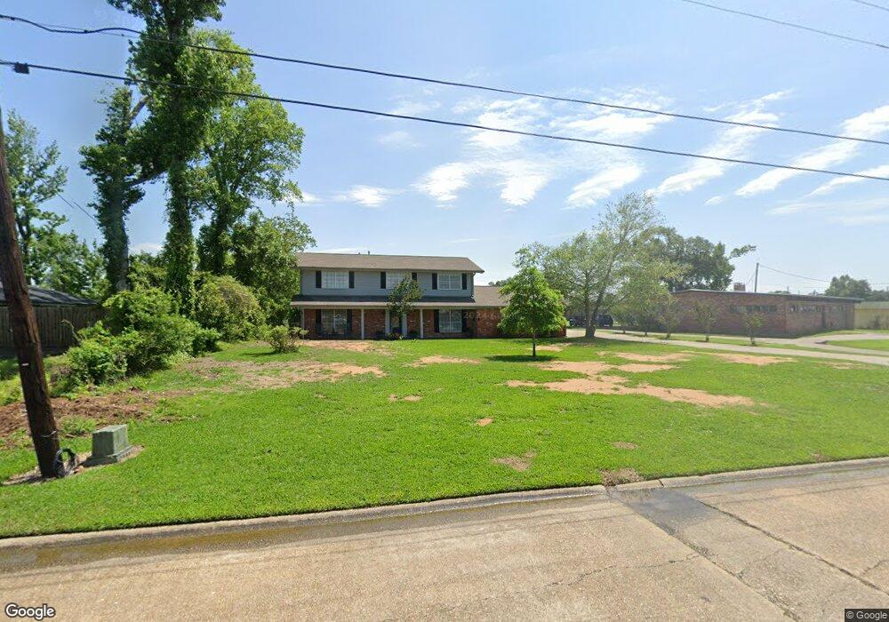 4323 Hearth St, Lake Charles, LA 70605 - photo 1
