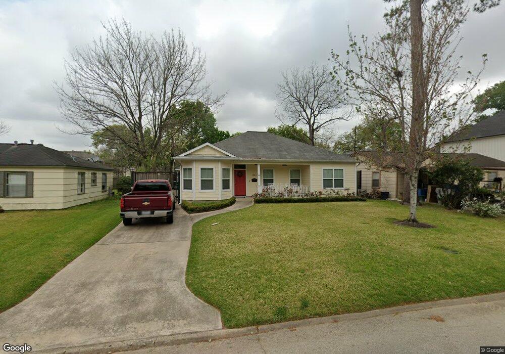 1842 Hewitt Dr, Houston, TX 77018 - photo 1