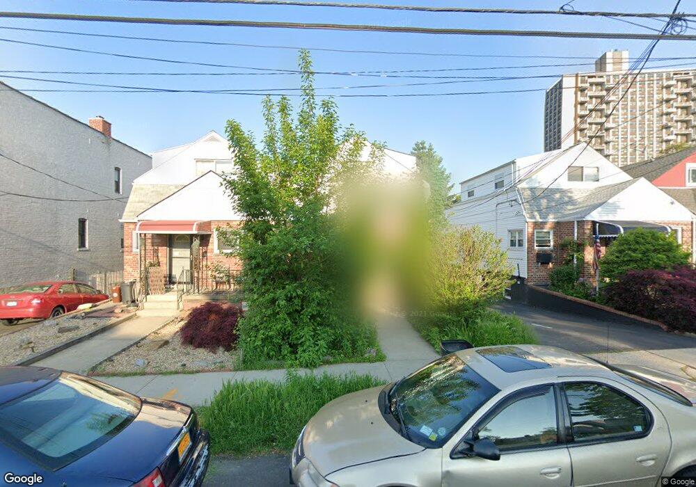 1939 Muliner Ave, Bronx, NY 10462 - photo 1