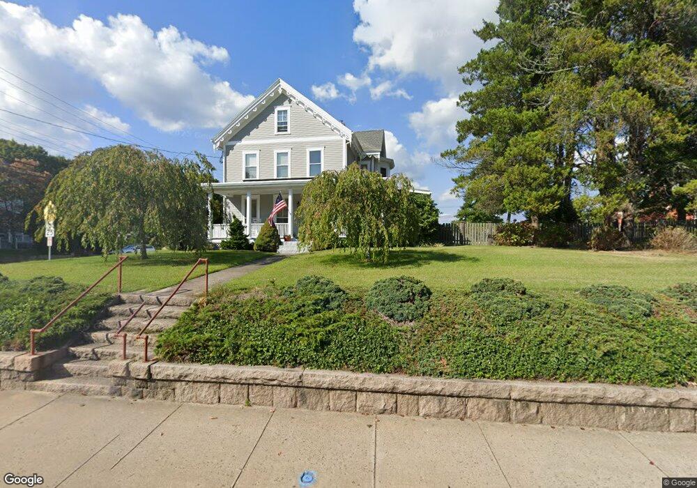 137 W Broad St, Pawcatuck, CT 06379 - photo 1