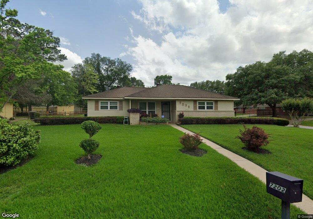 7202 Gore Dr, Houston, TX 77016 - photo 1