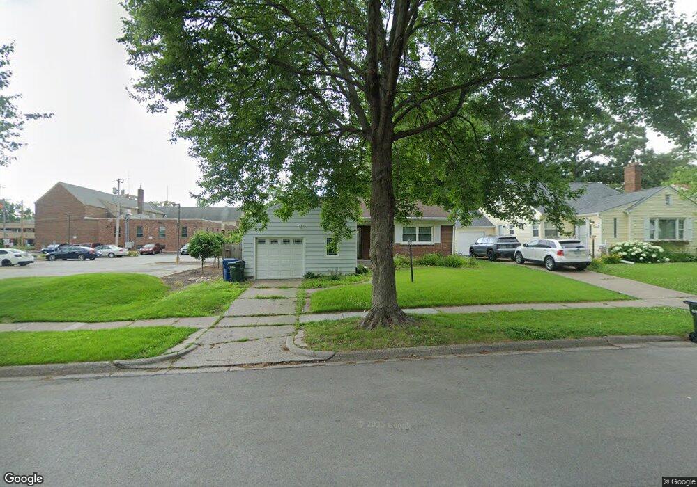 1127 Grand Ct, Davenport, IA 52803 - photo 1