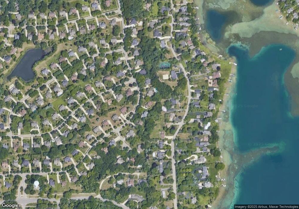 2781 West Bloomfield Oaks Dr, West Bloomfield, MI 48324 - photo 1