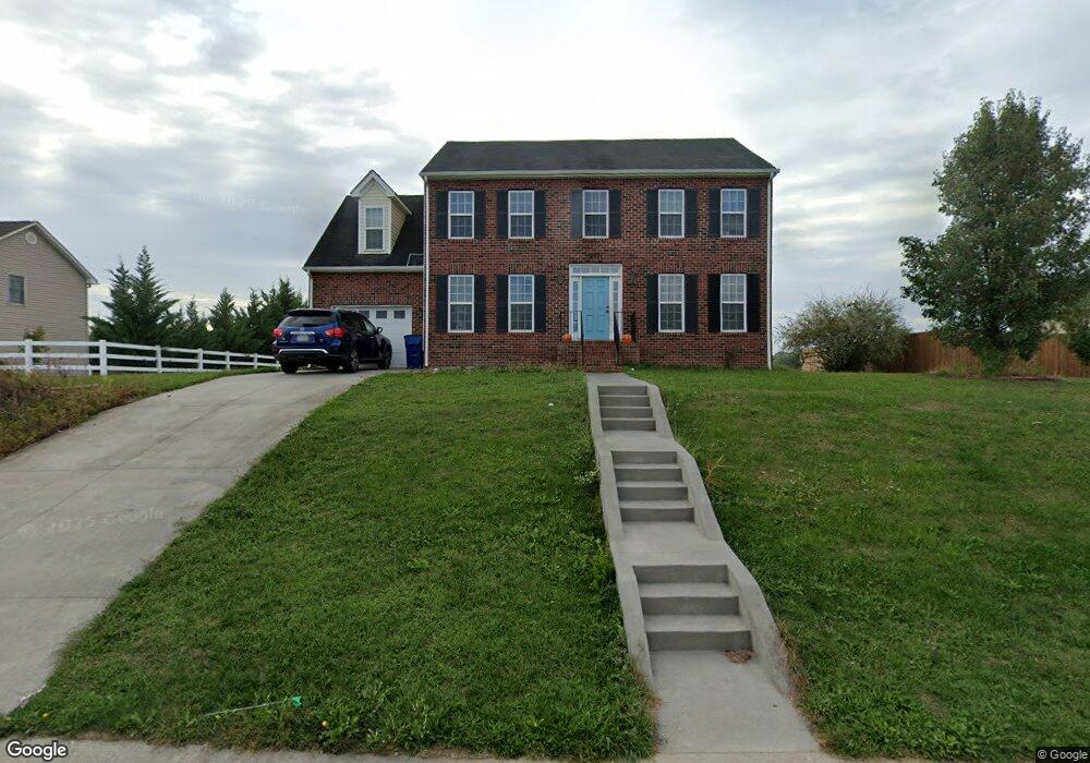 2021 Russell Dr, Harrisonburg, VA 22801 - photo 1
