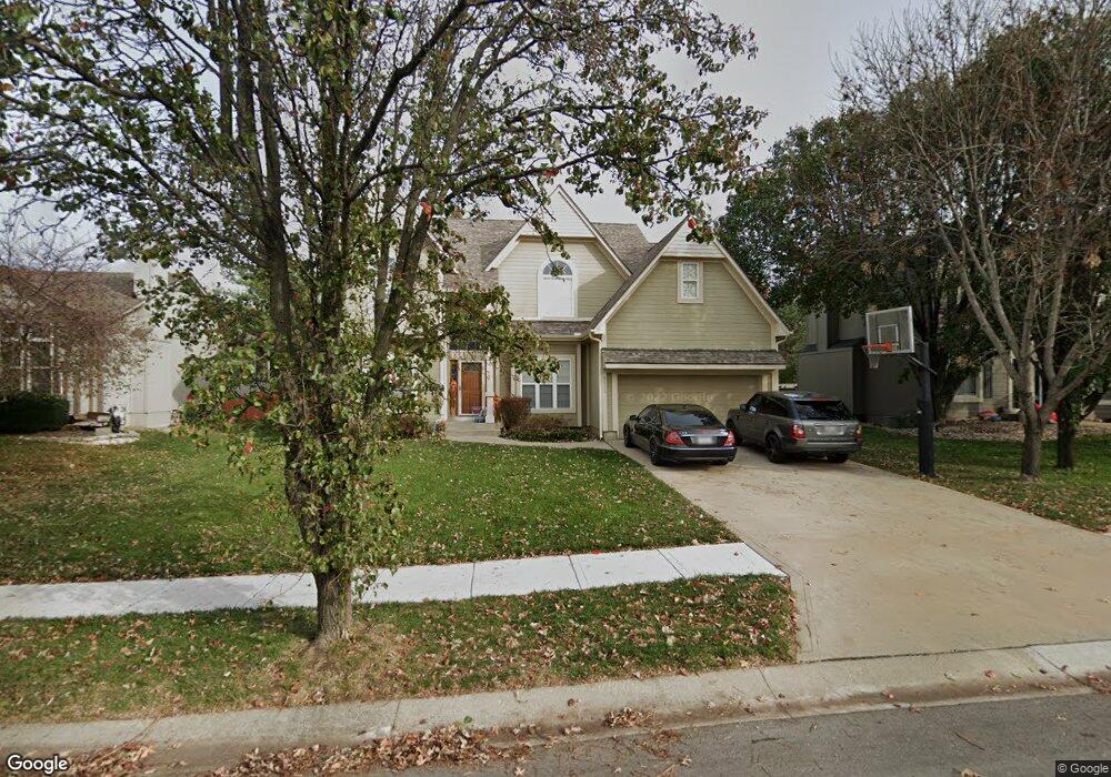 5313 Payne St, Shawnee, KS 66226 - photo 1