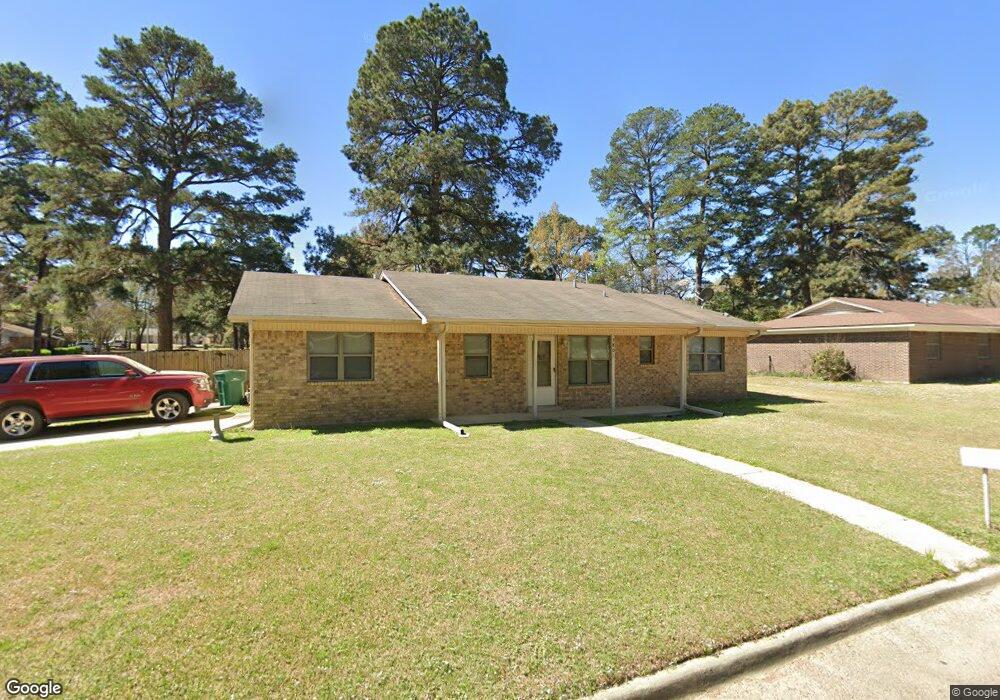 3801 Honeysuckle Ln, Texarkana, TX 75503 - photo 1