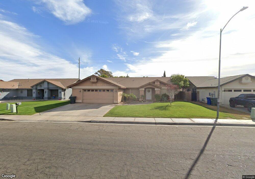 1557 S 33rd Dr, Yuma, AZ 85364 - photo 1