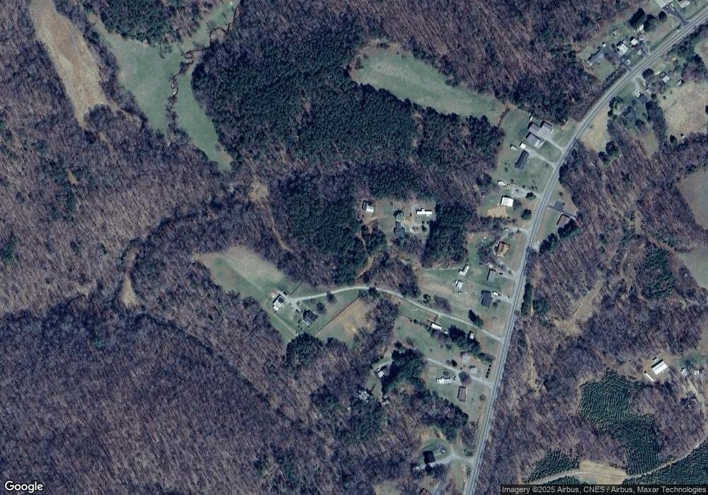 8813 Chatham Rd, Martinsville, VA 24112 - photo 1