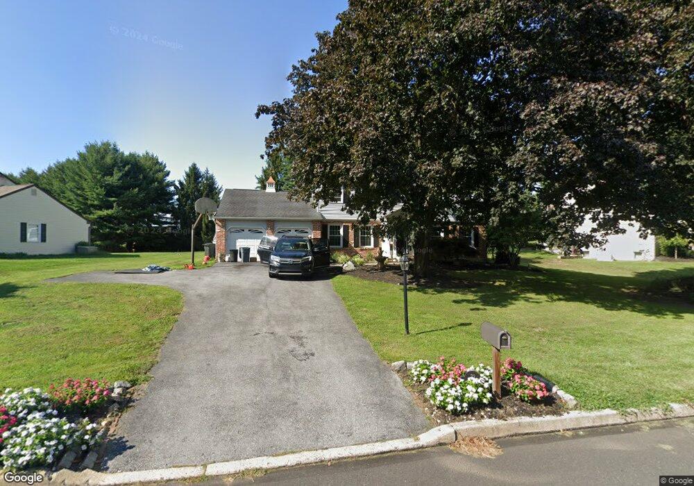 32 Langstoon Ln, Media, PA 19063 - photo 1