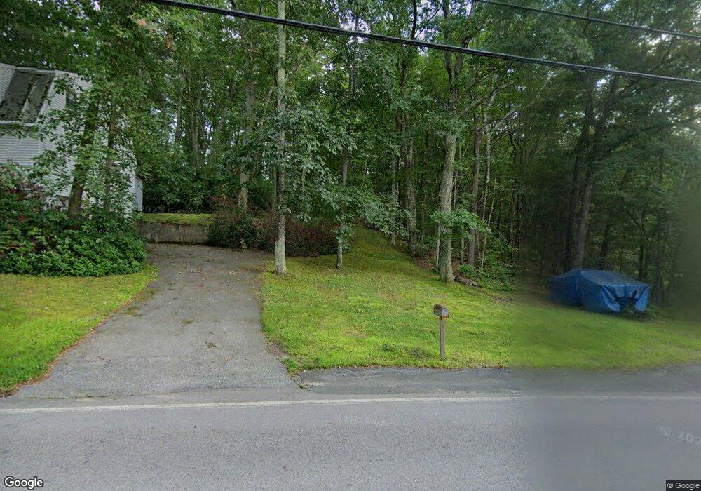 146 Robinson Rd, Hudson, NH 03051 - photo 1