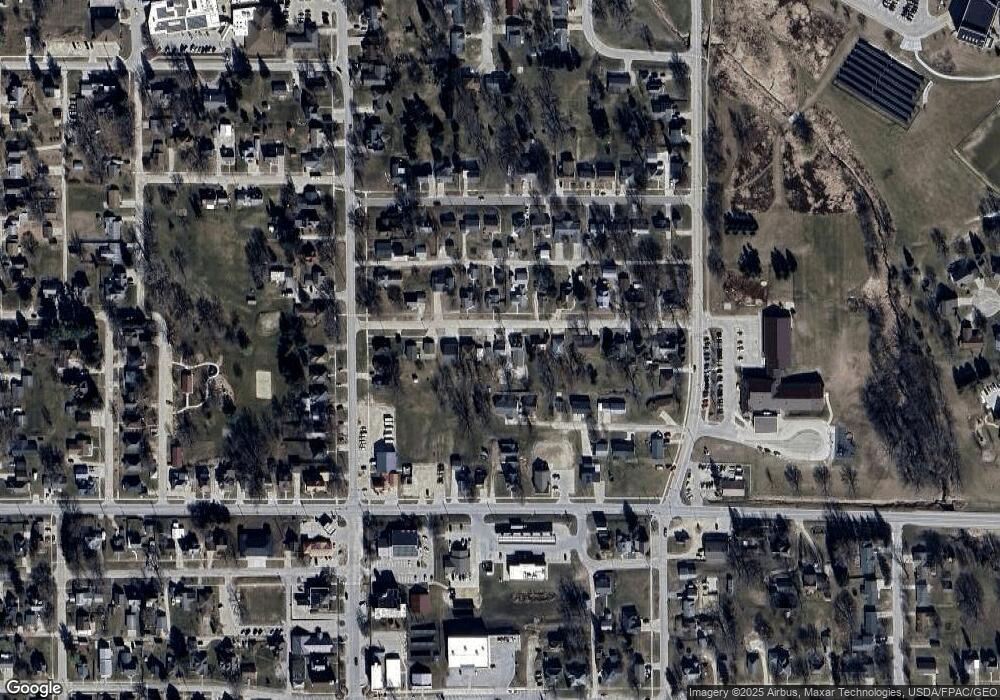 118 Cedar St, West Union, IA 52175 - photo 1