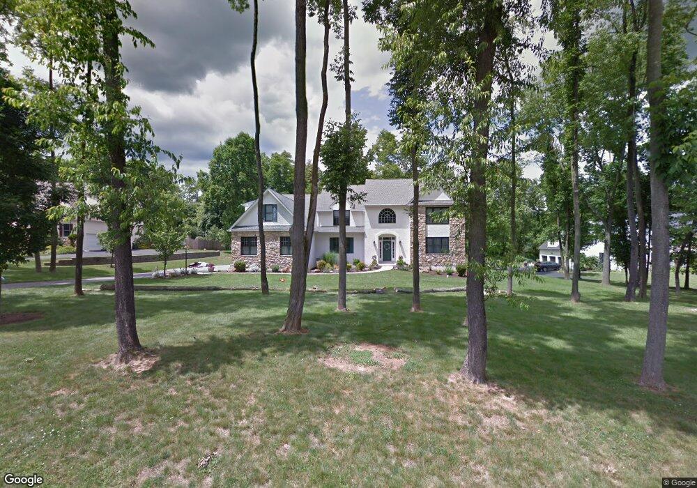 1004 Birchwood Ln, Glen Mills, PA 19342 - photo 1