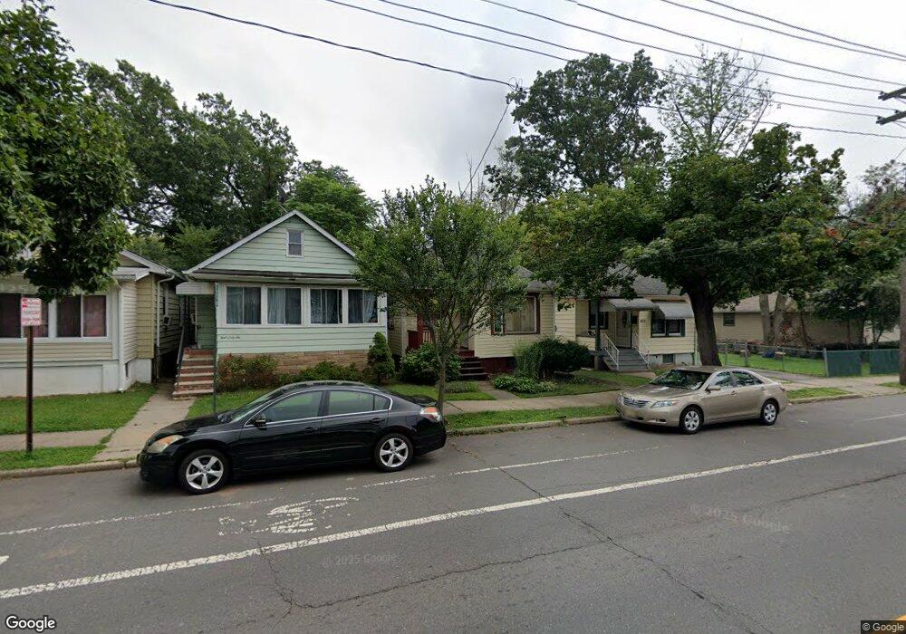 468 Remsen Ave, New Brunswick, NJ 08901 - photo 1