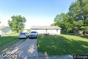 303 Surrey Ln, Overbrook, KS 66524