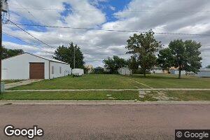 604 1st St SE, Wagner, SD 57380