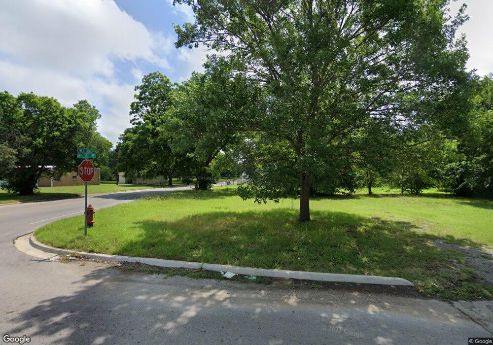 422 H St NE, Ardmore, OK 73401 - photo 1