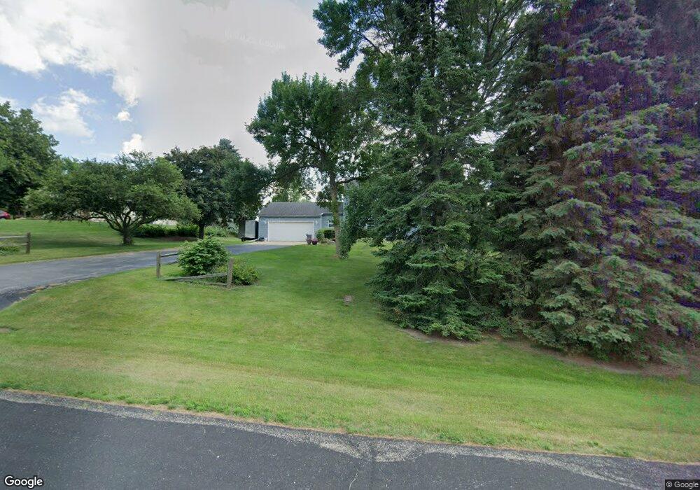 N57W26515 Mount Du Lac Dr, Sussex, WI 53089 - photo 1