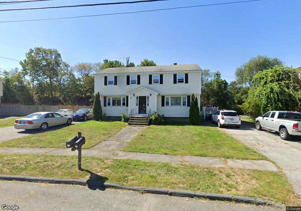 9 Totman Dr unit 2, Woburn, MA 01801 - photo 1