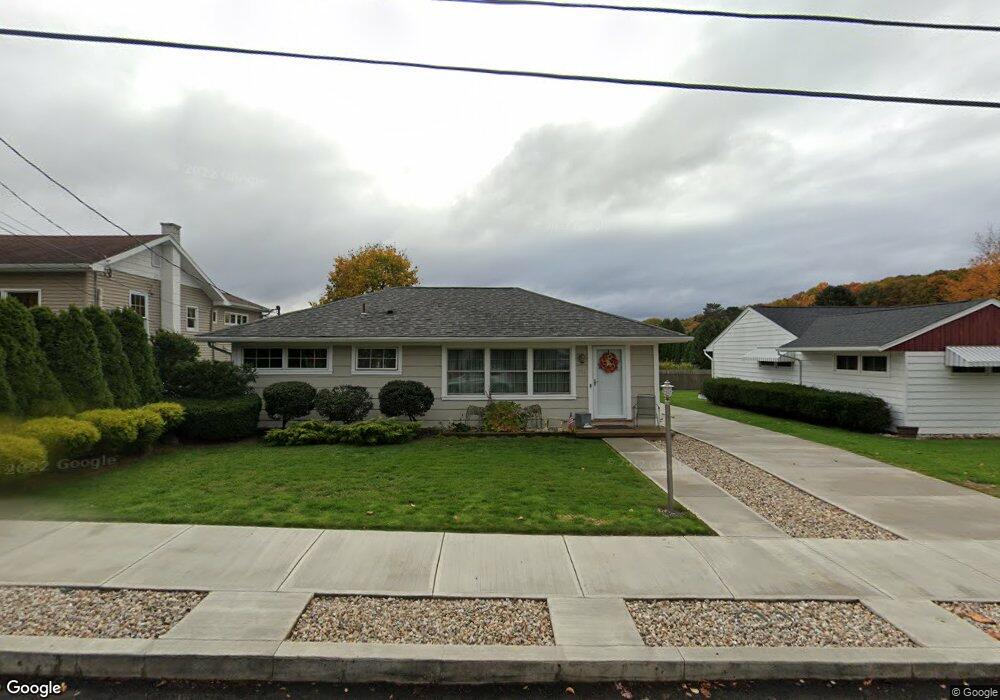 711 Miles Ave, Olyphant, PA 18447 - photo 1