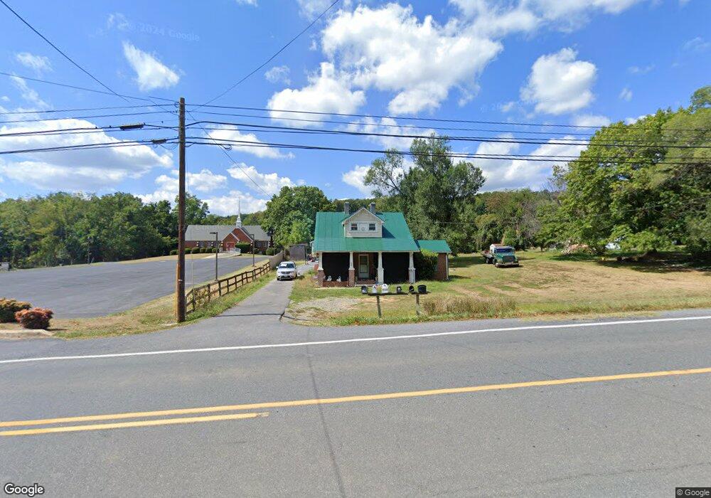 549 Lee Jackson Hwy, Staunton, VA 24401 - photo 1