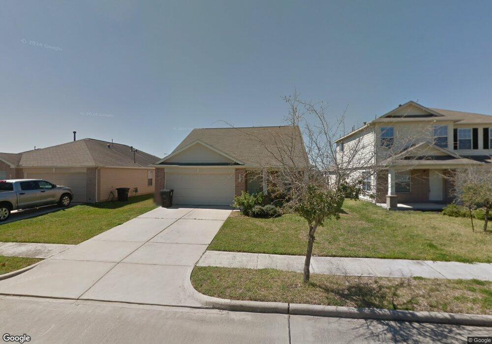 10322 Hinesburg Ct, Houston, TX 77075 - photo 1