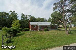 806 Spruce St, Macon, MO 63552
