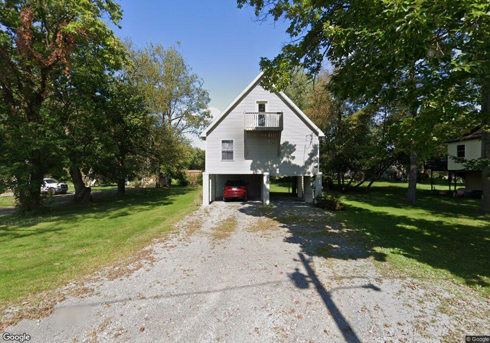 214 E Blackberry Aly, Selinsgrove, PA 17870 - photo 1