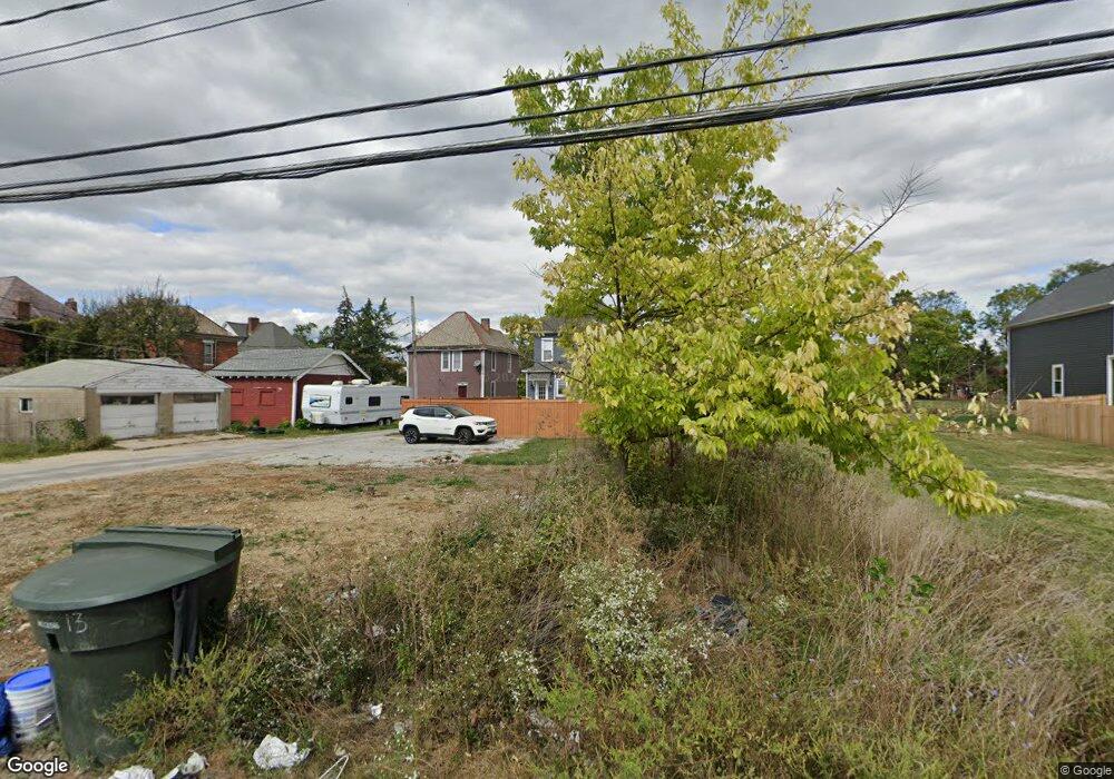 1102 E Cherry St, Columbus, OH 43205 - photo 1