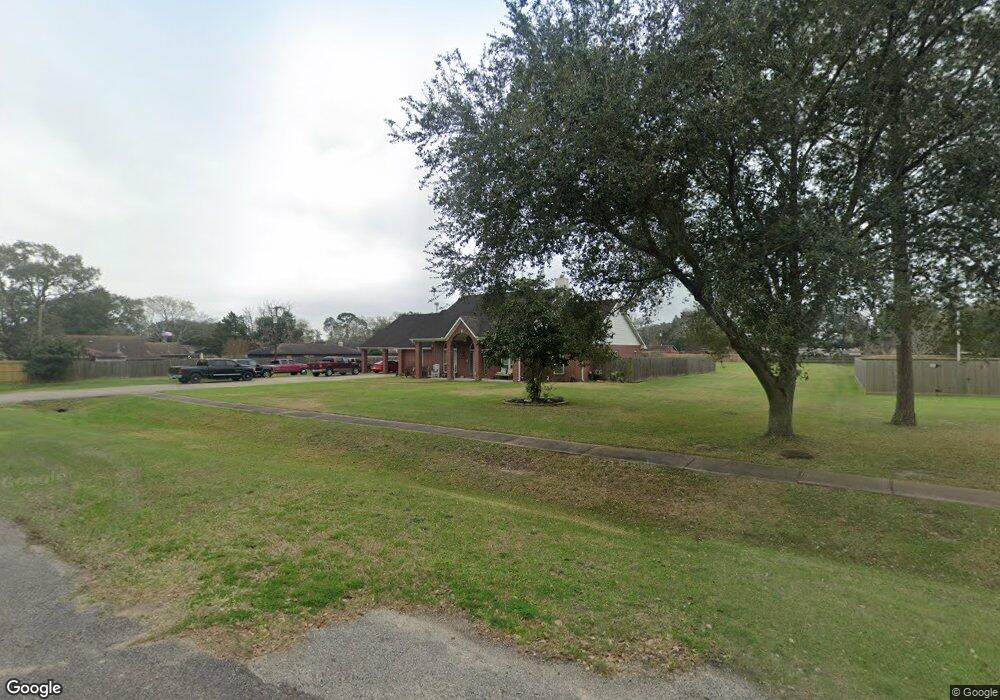 1601 W Shane St, Alvin, TX 77511 - photo 1