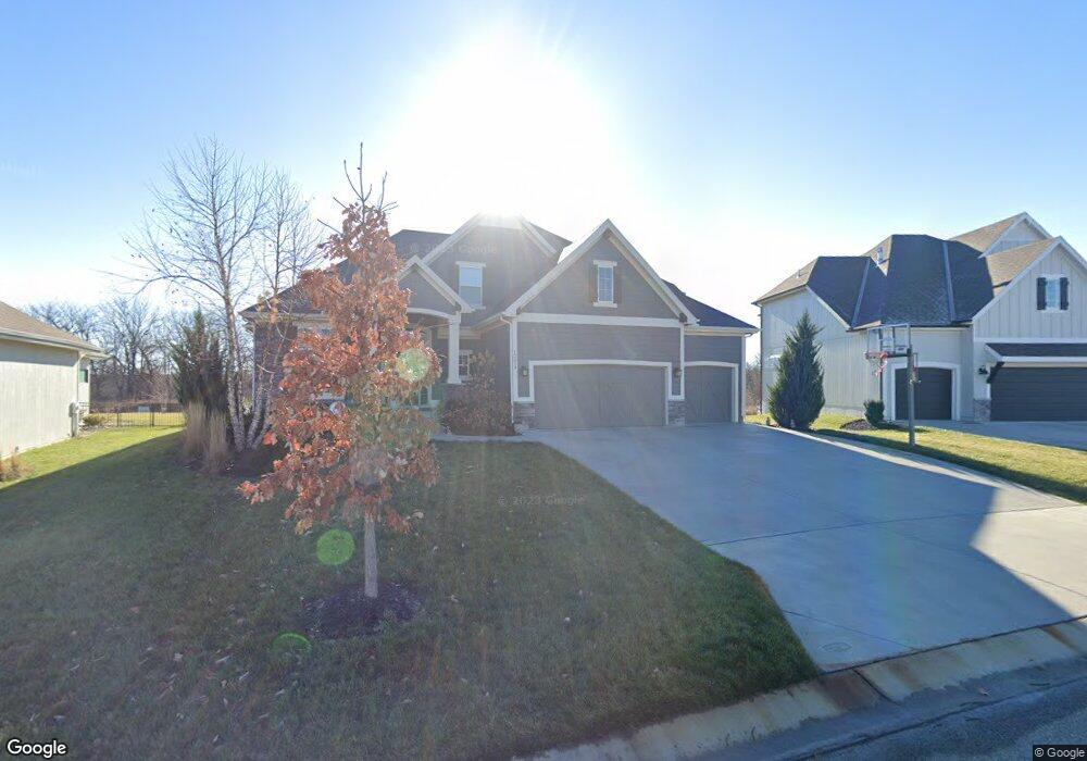 12013 W 184th St, Stilwell, KS 66013 - photo 1