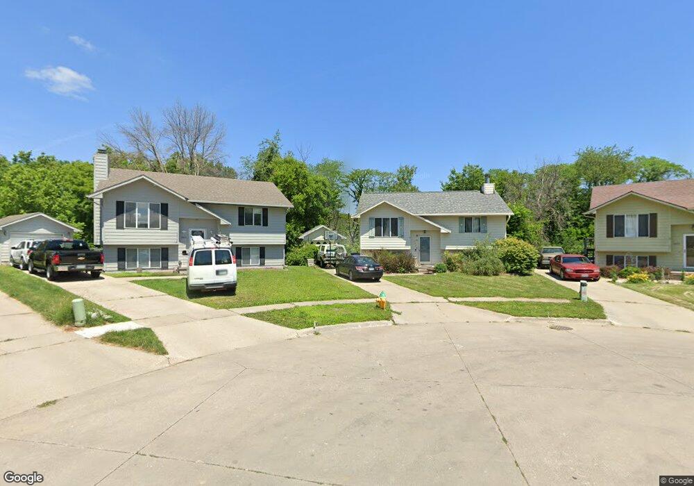2418 SE 19th St, Des Moines, IA 50320 - photo 1