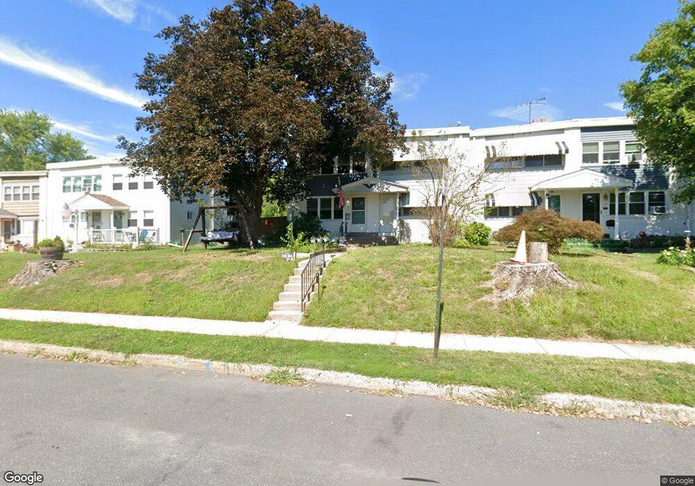 807 Wedgewood Dr, Lansdale, PA 19446 - photo 1