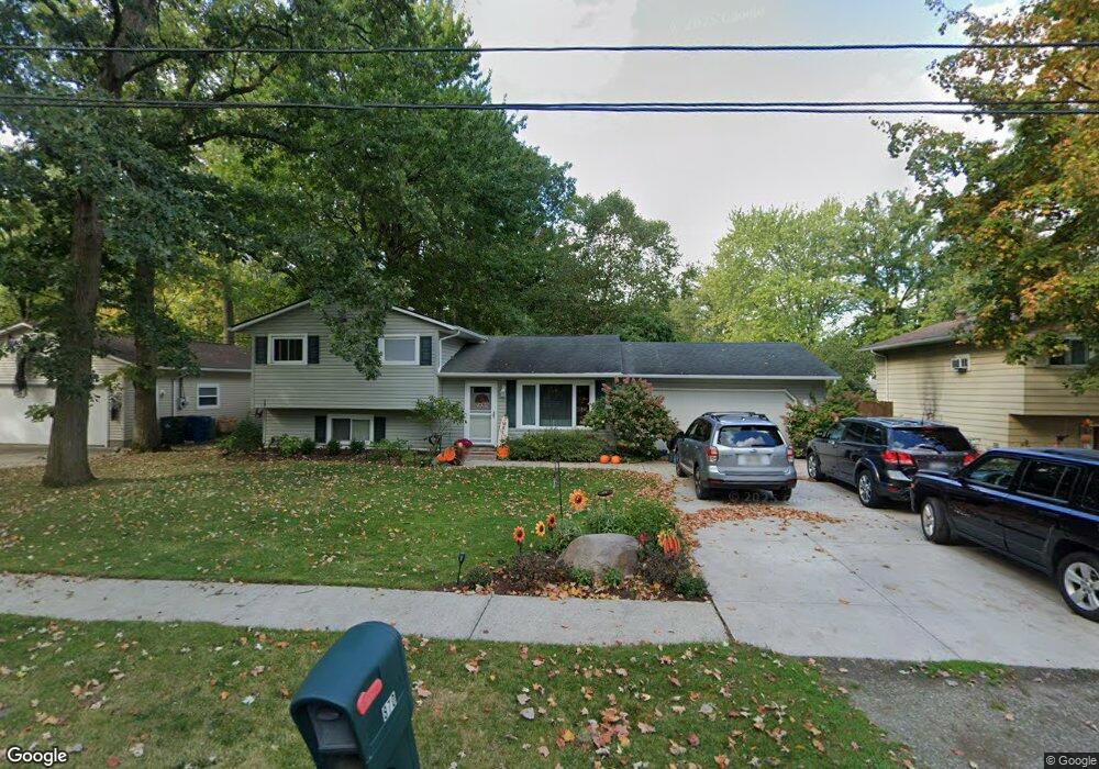 870 Hollywood Ave, Sheffield Lake, OH 44054 - photo 1