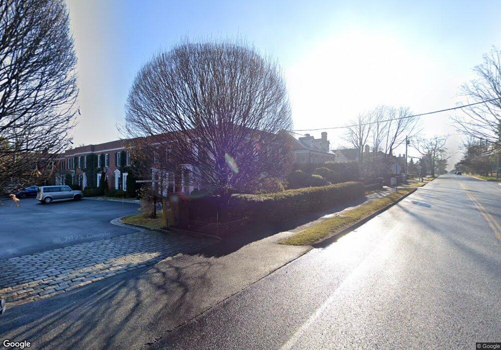 92 South Ave unit V/S, New Canaan, CT 06840 - photo 1