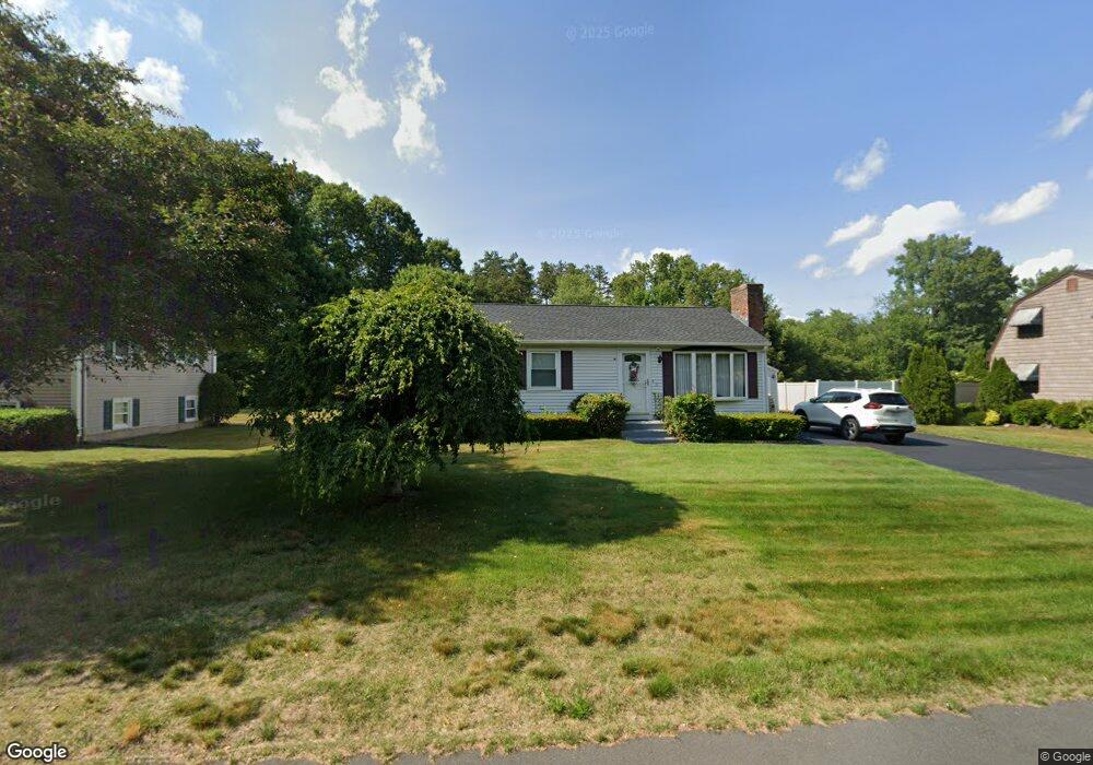 31 Pondview Dr, Ludlow, MA 01056 - photo 1