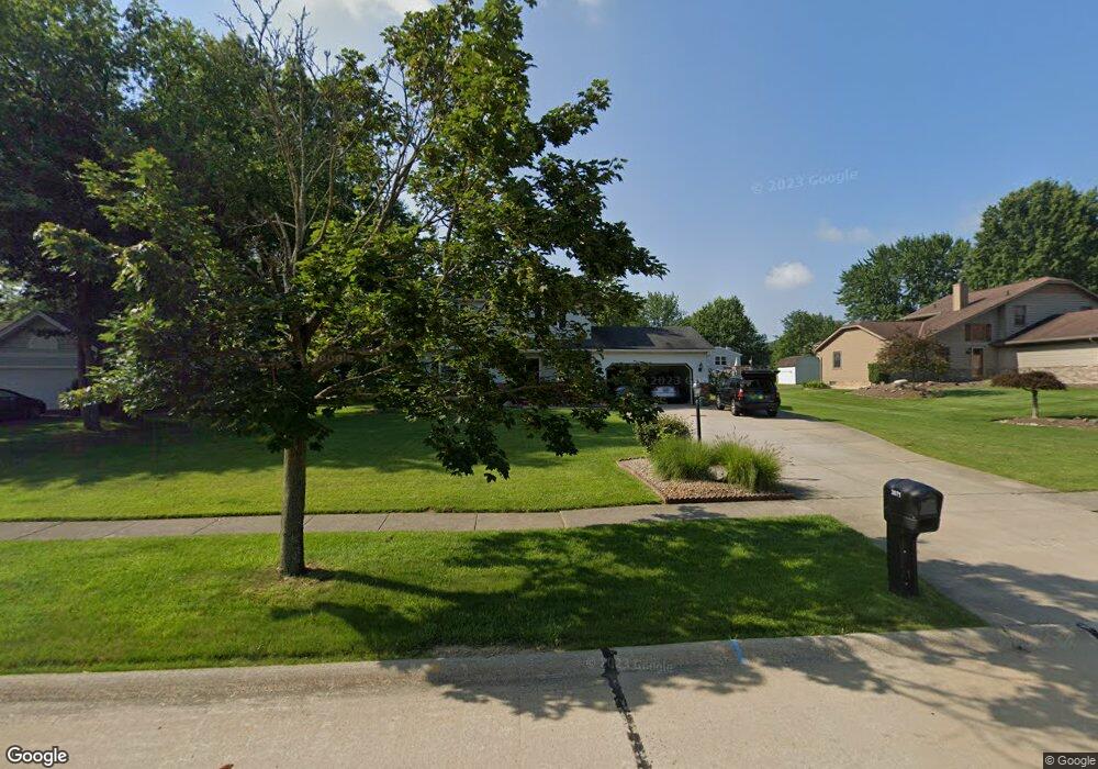 3071 Lodge Dr, North Royalton, OH 44133 - photo 1