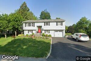 21 Sheldon Dr, Cornwall, NY 12518