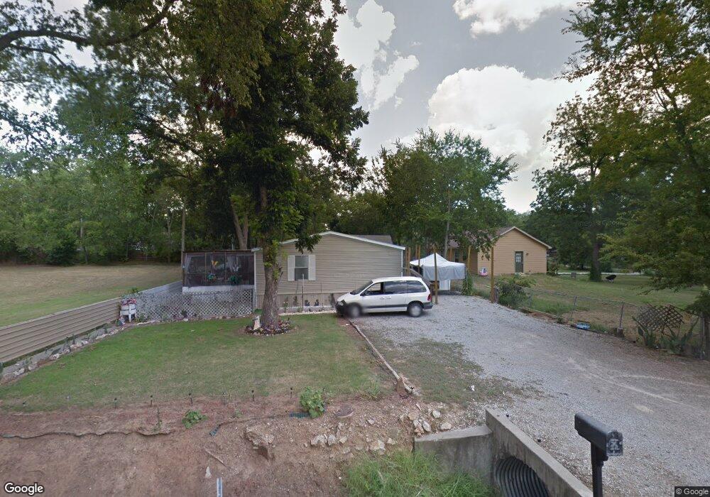 706 Masters St SE, Ardmore, OK 73401 - photo 1