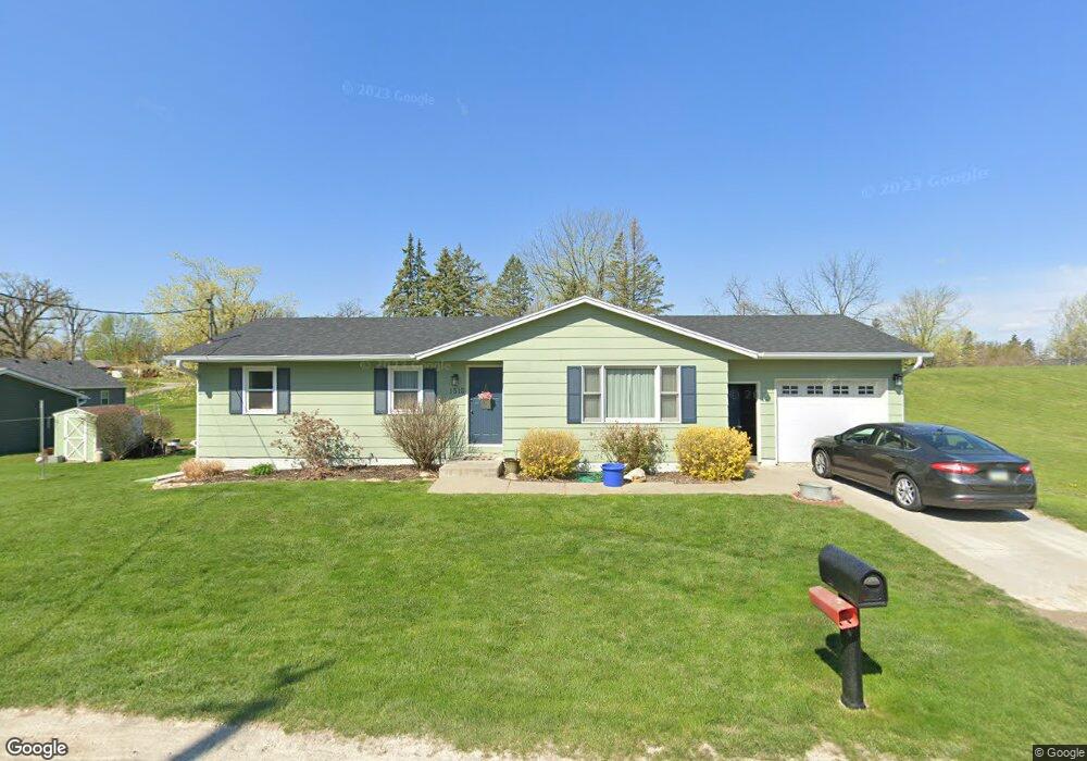 1515 W 3rd St N, Newton, IA 50208 - photo 1