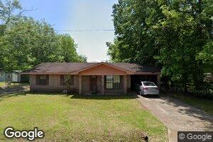 132 Hosford St, Macon, MS 39341
