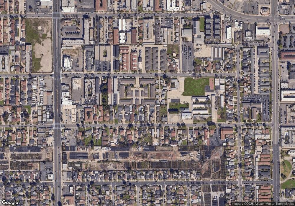 9922 1/2 Cedar St, Bellflower, CA 90706 - photo 1