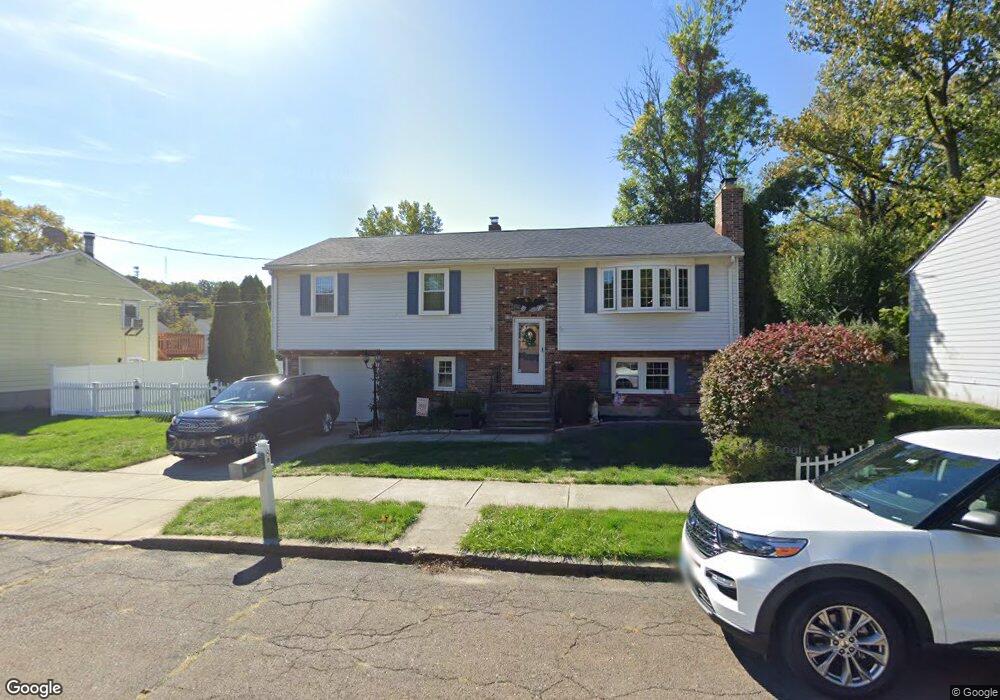 8 Chris Jon Cir, West Haven, CT 06516 - photo 1