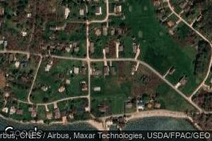 570 Lake Rd, Middle Bass, OH 43446