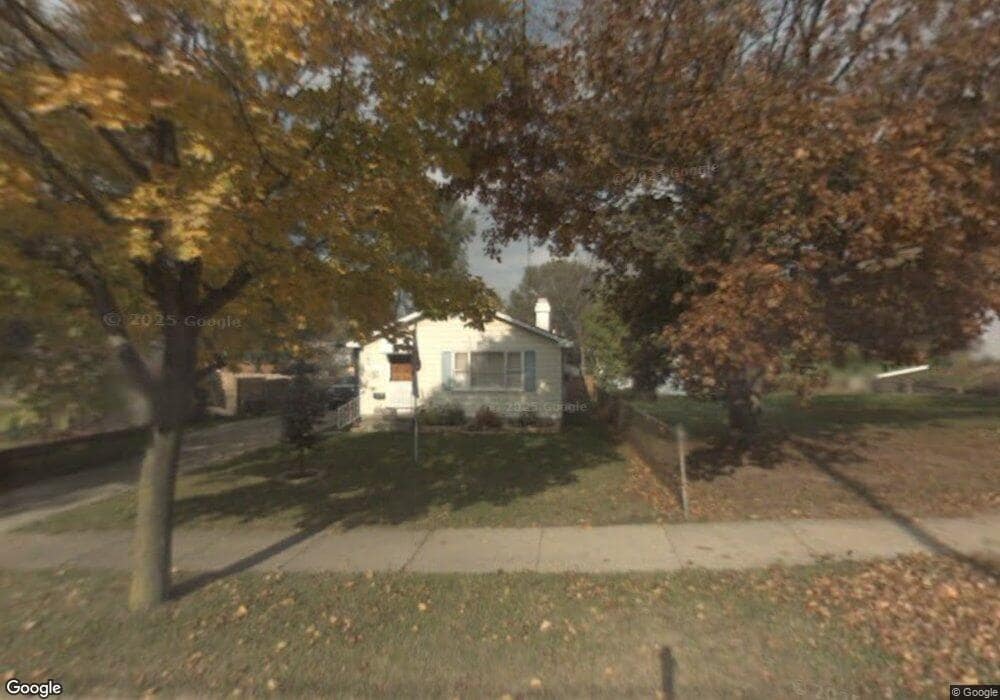 117 E Berry Ave, Lansing, MI 48910 - photo 1