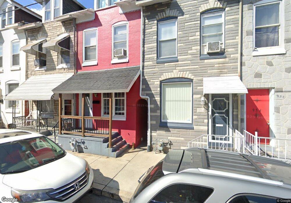 950 Moss St, Reading, PA 19604 - photo 1