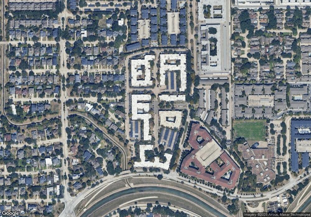 7510 Brompton St unit 321, Houston, TX 77025 - photo 1