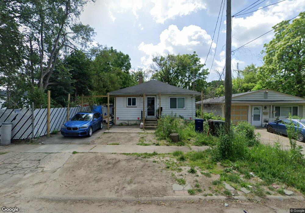 1818 Wyoming Ave, Flint, MI 48506 - photo 1