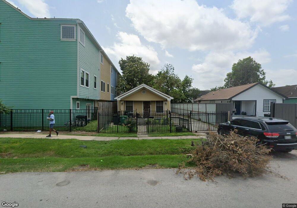 324 W 28th St, Houston, TX 77008 - photo 1