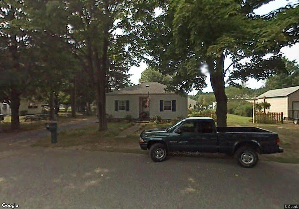 15 W Akard St, Ludlow, MA 01056 - photo 1