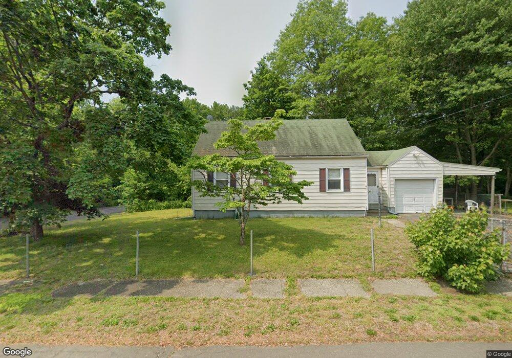 352 E Pasadena Place, Bridgeport, CT 06610 - photo 1